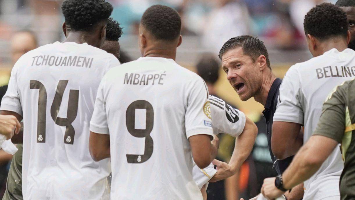 的表现充满 的表现充满